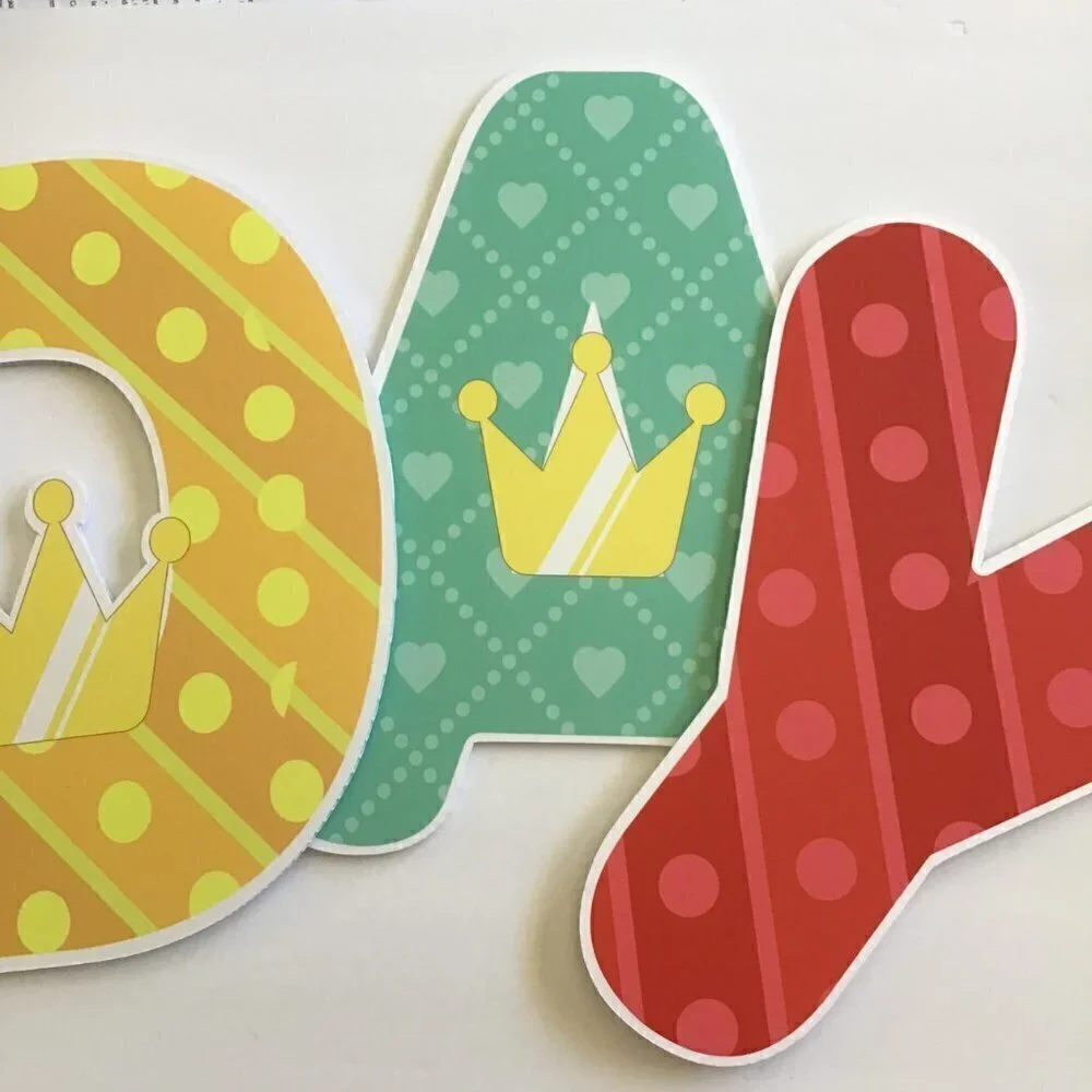 NWT Happy Birthday Outdoor Yard Signs & Stakes 15-Piece Set